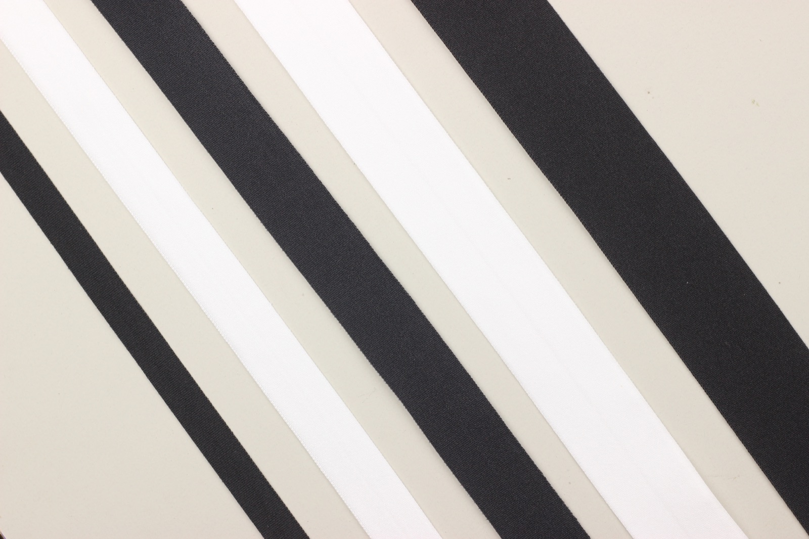 6243 | Fold Over Elastic